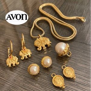 Vintage Avon Convertible Charm Necklace & Earrings